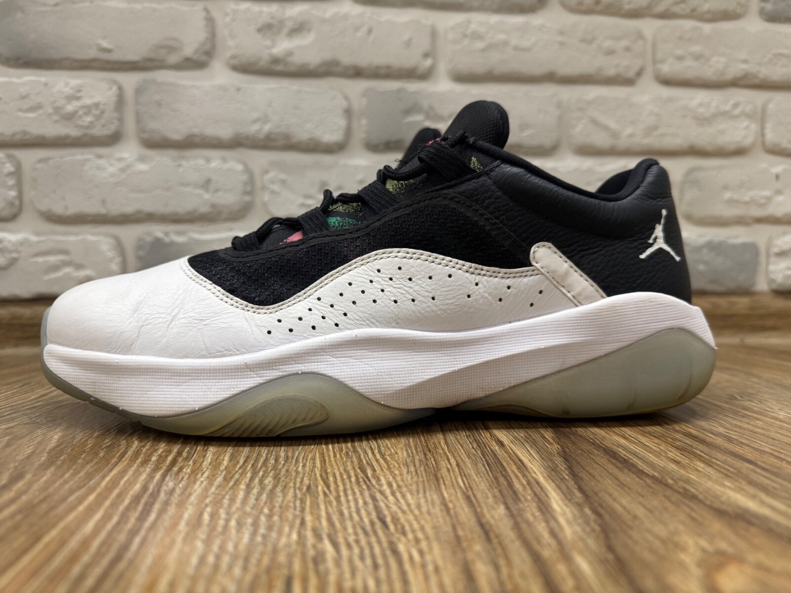 Nike Air Jordan 11 Low CMFT White Black CW0784-104 Size 44