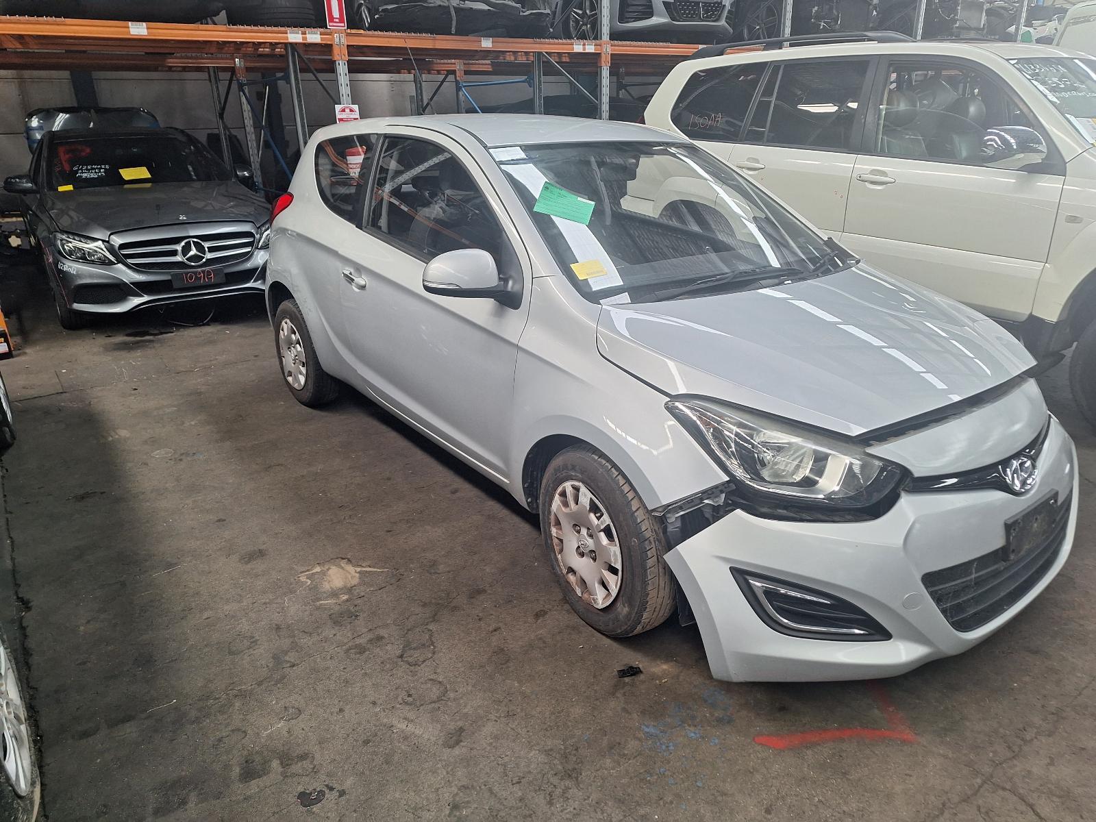 2013 Hyundai I20 PB 03/2012-12/2015 FRONT MAIN REINFORCEMENT image 3