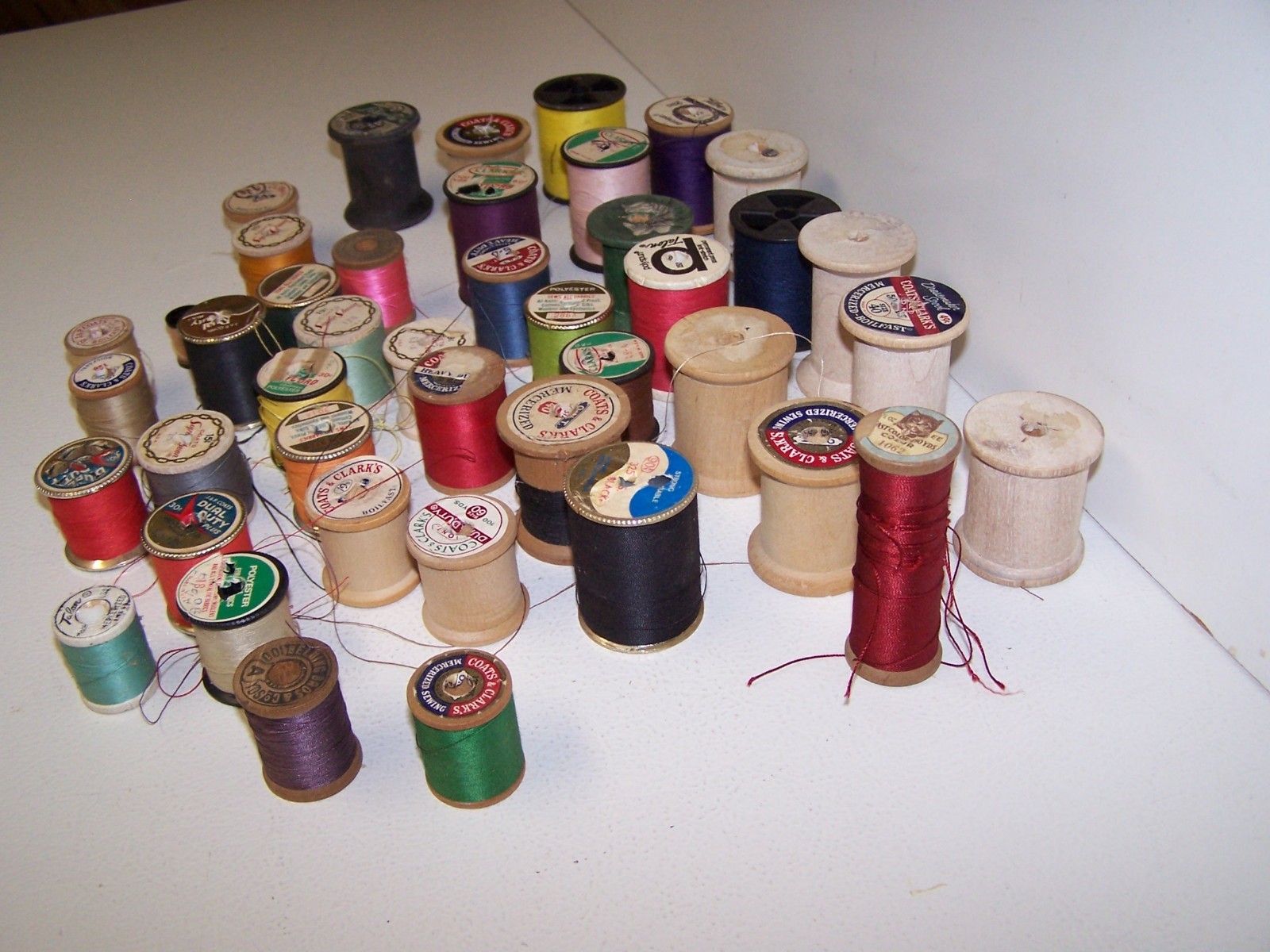 Old Vintage Thread Spools  Various Brands/Sizes Lot of 40+