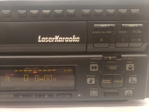 Pioneer CLD-V820 Karaoke LD/CD Multi Laser Disc Player Great Working Condition
