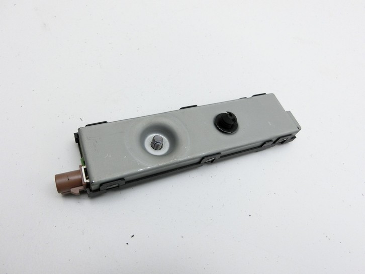 Mercedes W177 A200d 18-22 Antennenverstärker Weiche Antenne für Heckklappe Links Mercedes W177 A200d 18-22... Vorschau 4