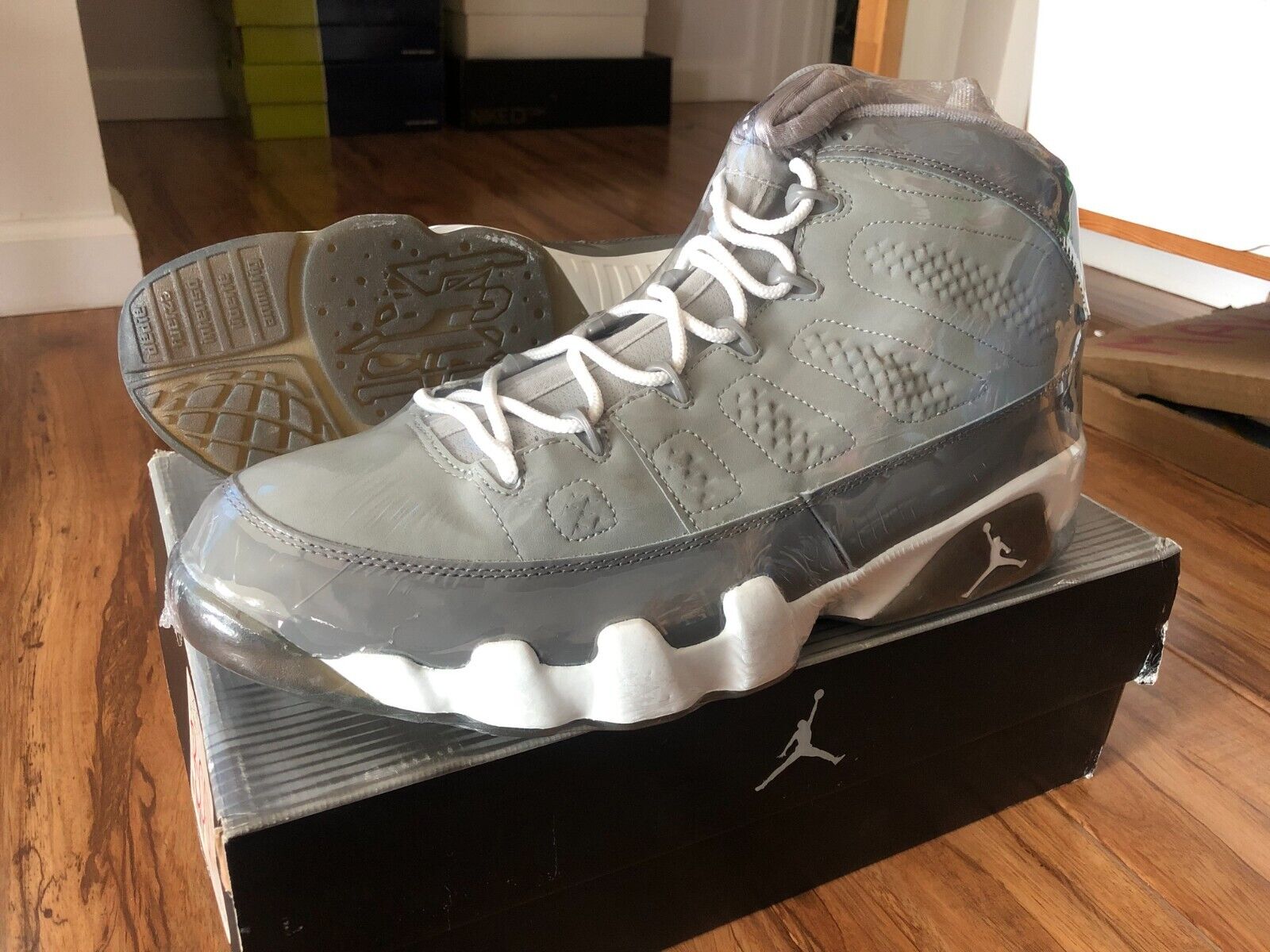 DS 2002 Nike Air Jordan IX 9 Retro Cool Grey 302370-011 sz DS 2002 Nike Air Jordan IX 9 Retro Cool Grey 302370-011 sz