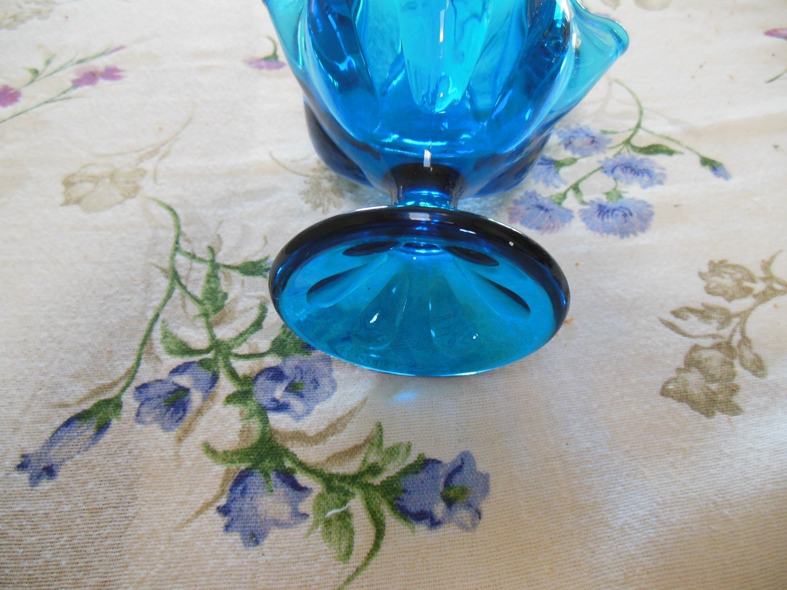 Blue scalloped footed glass art bowl candy dish