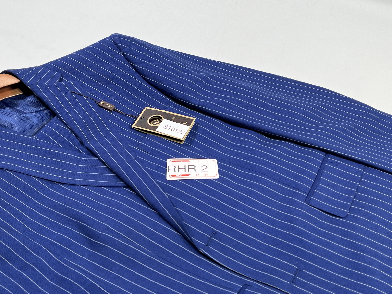 Mens P and L Blue Pinstripe Two Button Classic Fit Suit 40S