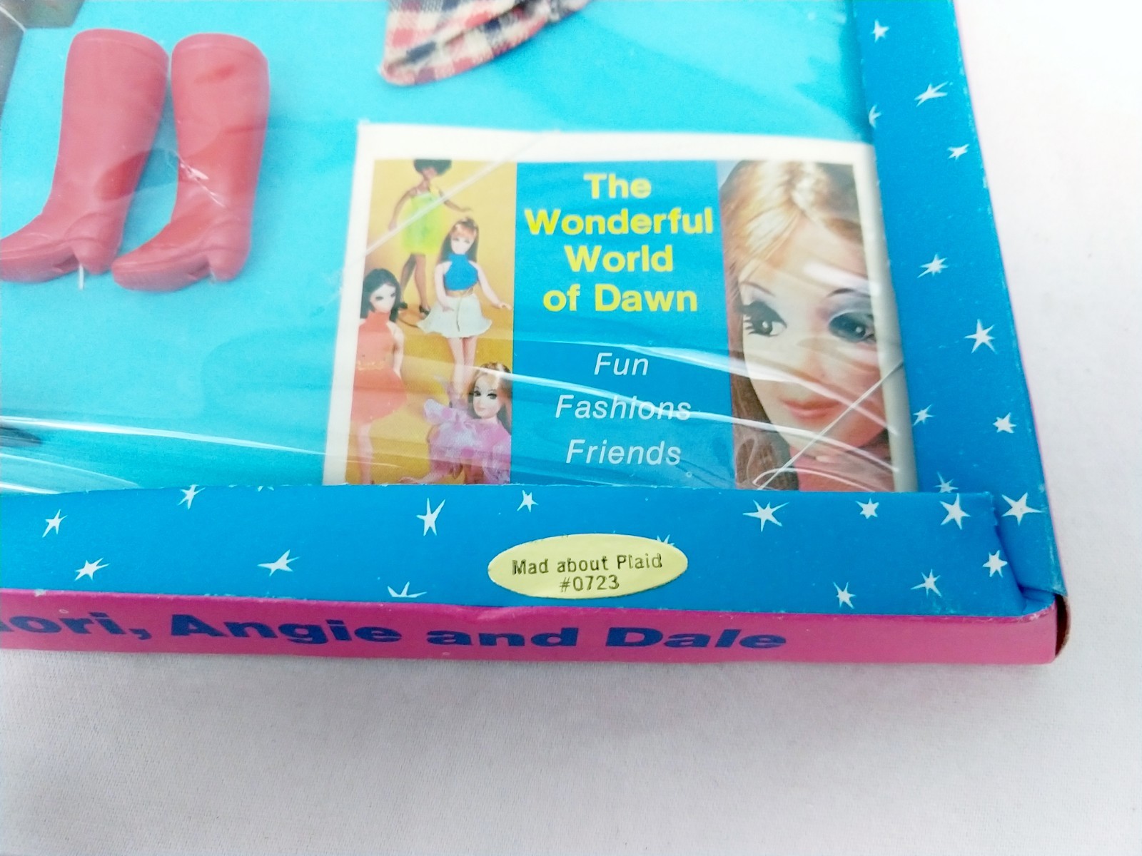 Topper Toys Fashions for Dawn, Glori, Angie and Dale - Singin' in the Rain #0723