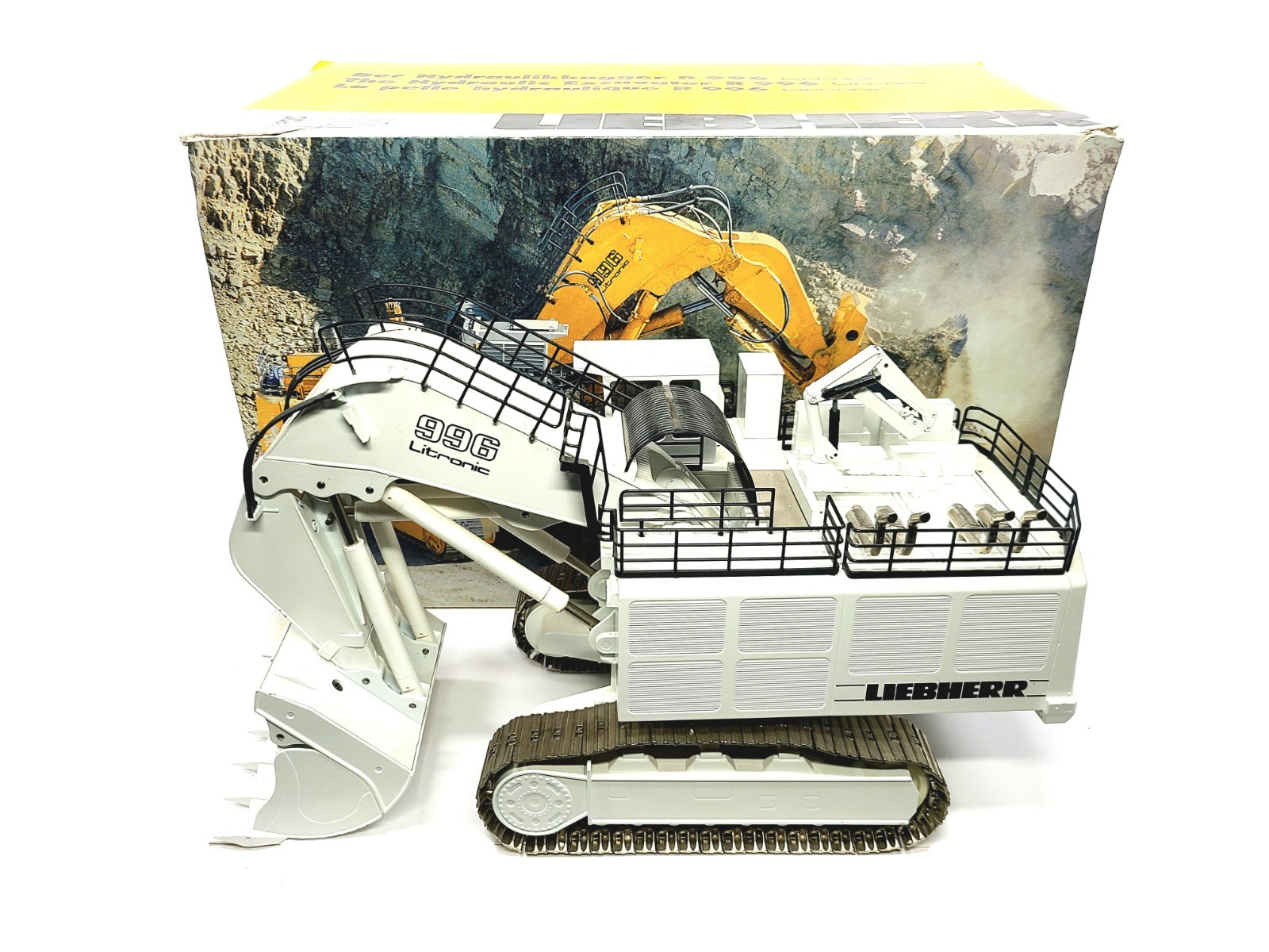 Liebherr ミニカー コンテナ付き 1/50 WSI 61-2014 - Liebherr R9150 Tracked Mining Excavator High