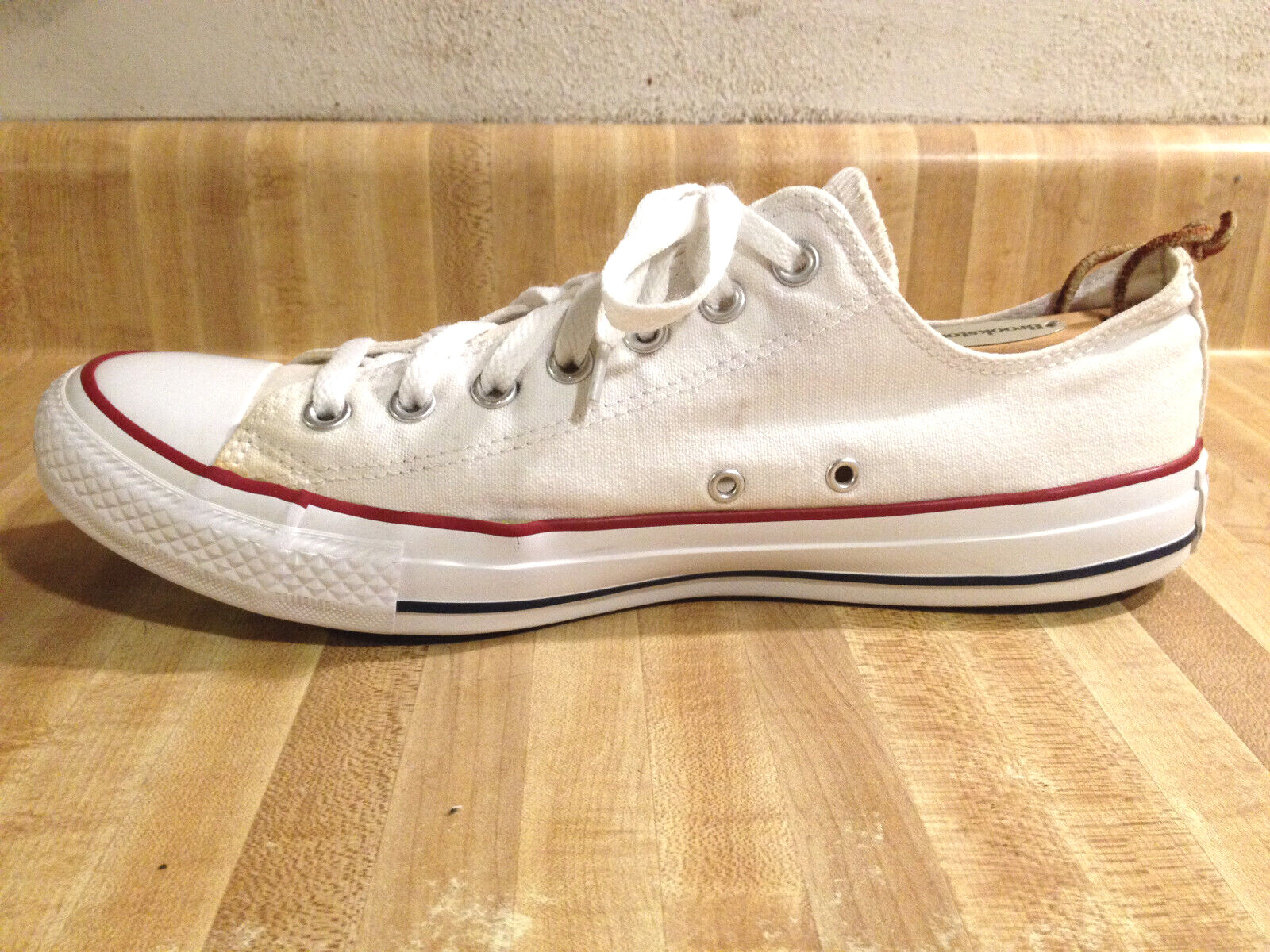 Converse Mens 11 Chuck Taylor All Star 