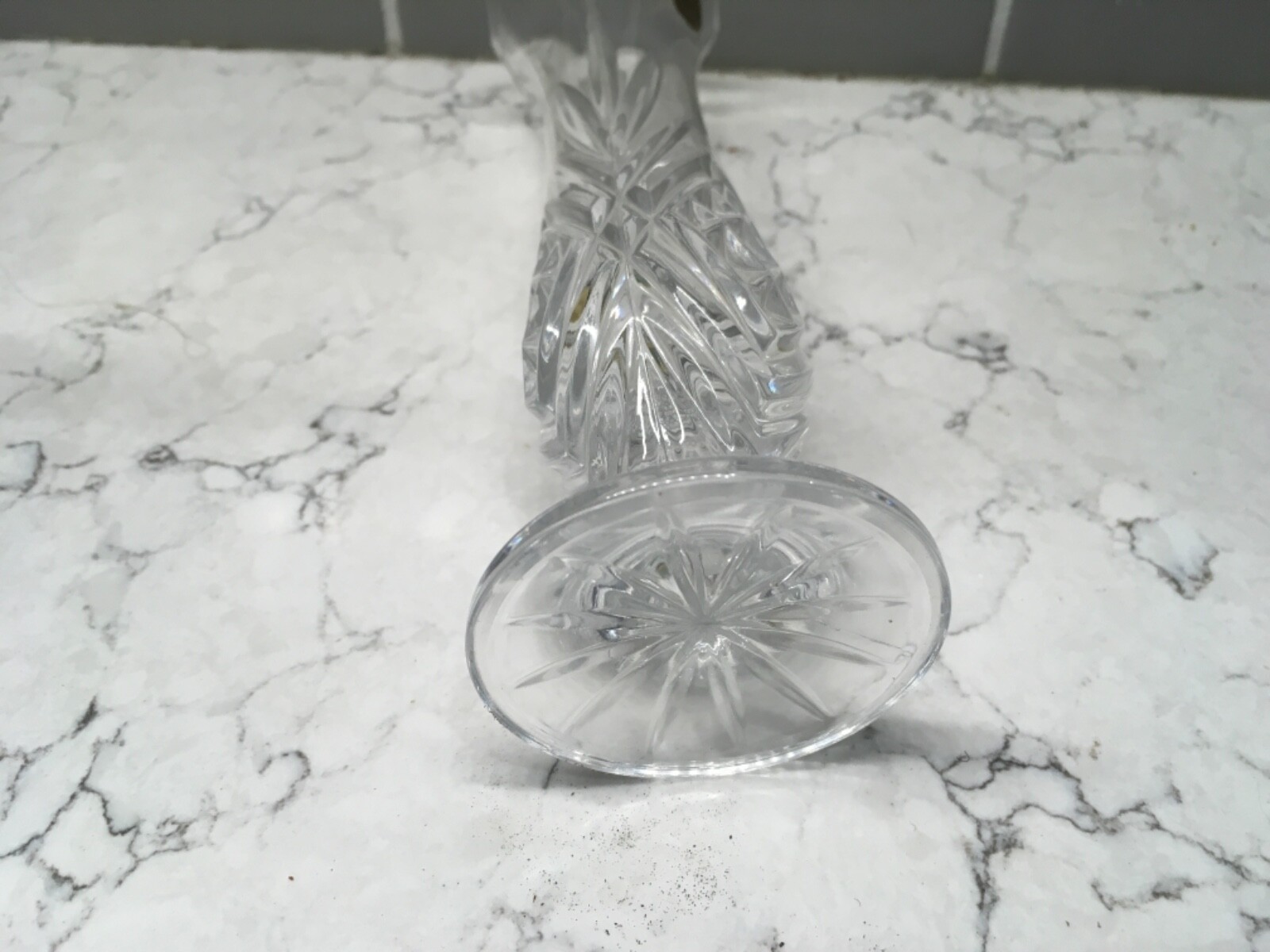 CRISTAL D'ARQUES MASQUERADE 24% LEAD CRYSTAL VASE 8 1/4