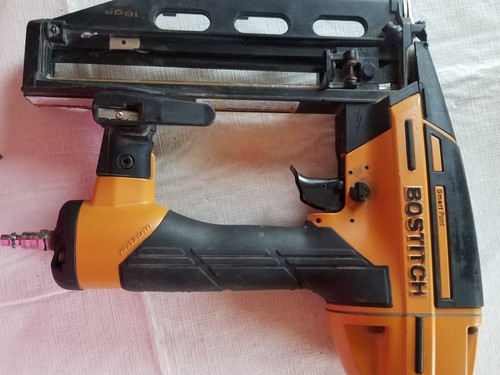 BOSTITCH BTFP71917 16GA SMART POINT FINISH NAILER