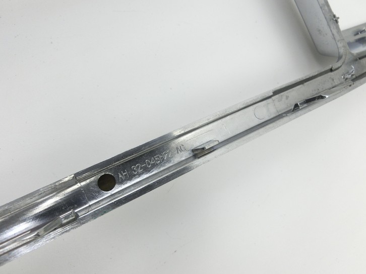 Range Rover Sport LS 10-13 Blende Einbaurahmen Mittelkonsole Range Rover Sport LS 10-13 21.10.2009 AH32-045H92-AC... Vorschau 5