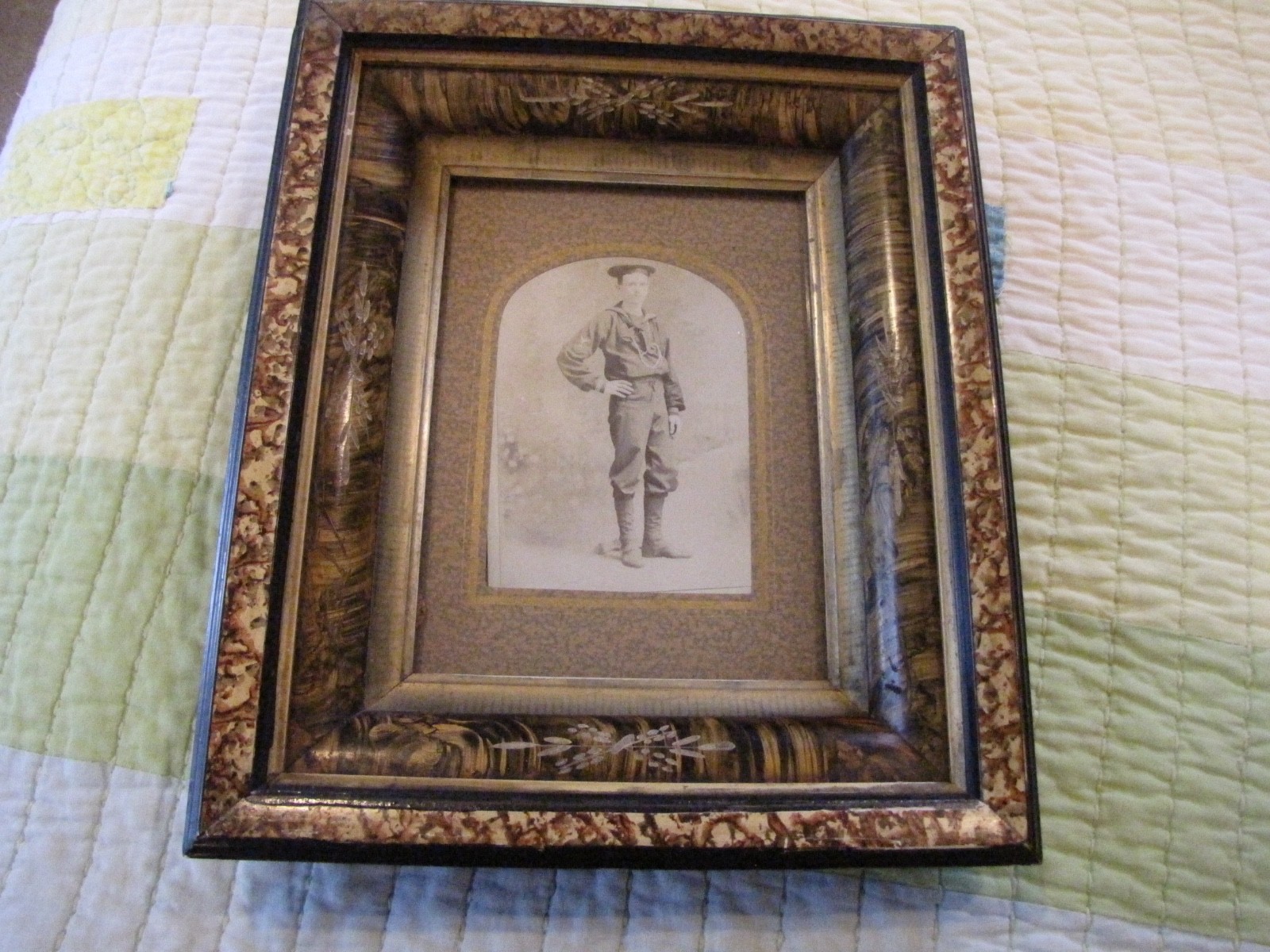 SPANISH AMERICAN WAR SOLDIER, IS FABULOUS ORNATE VICTORIAN FRAME