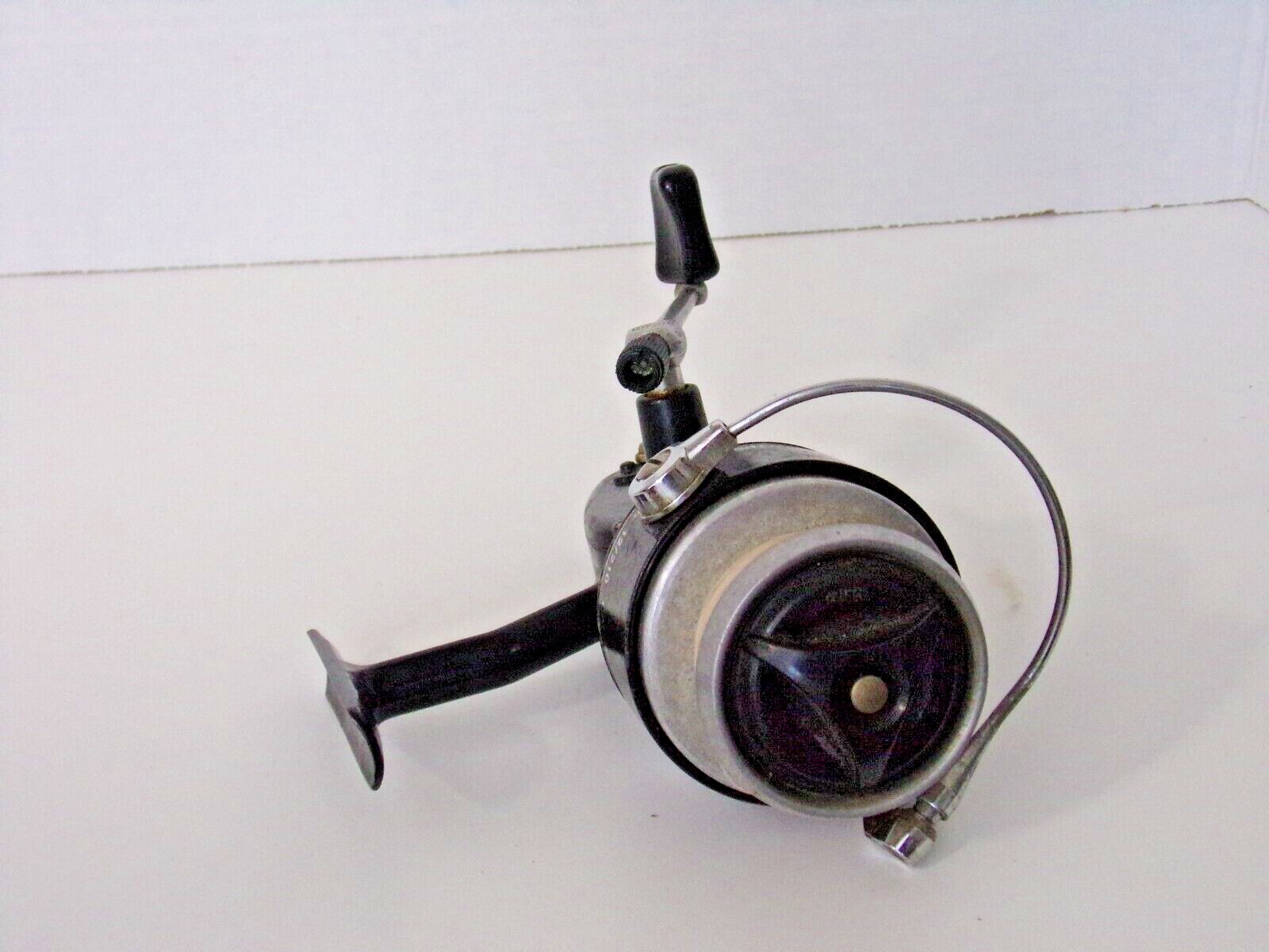Vintage Mitchell 300A Spinning Reel Made In France Ratio 4.2