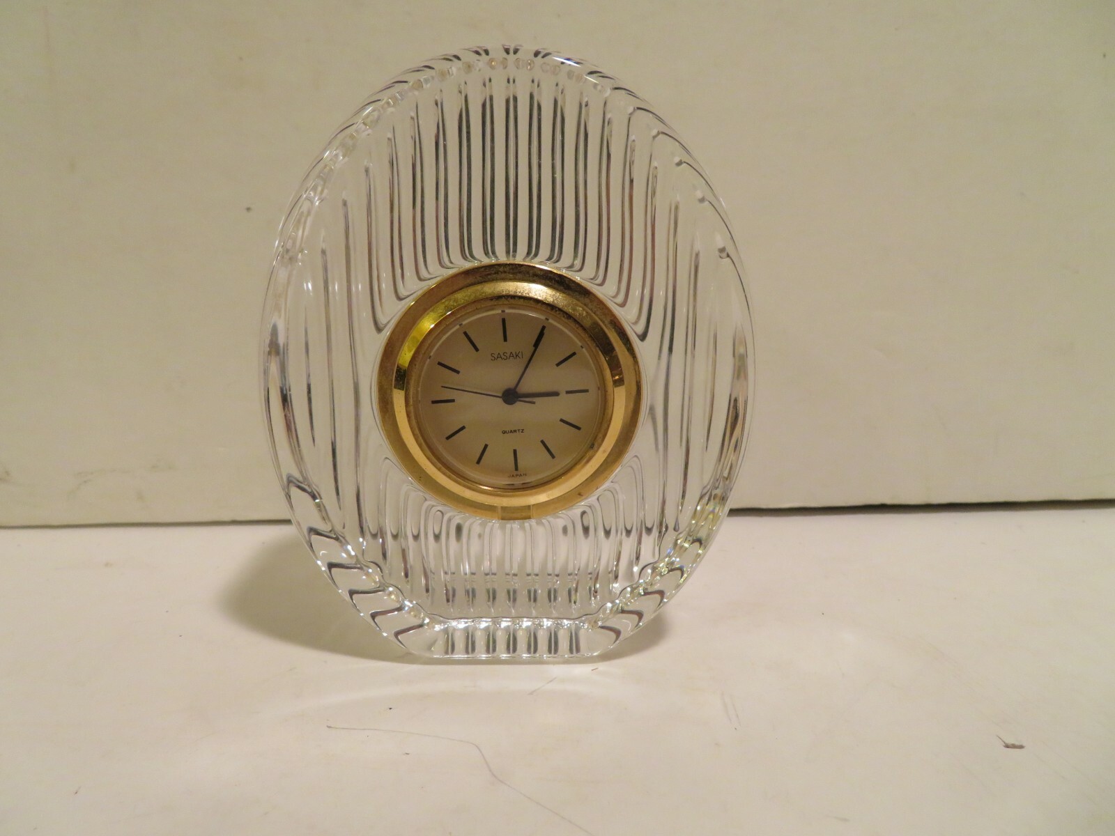 SASAKI CLEAR LEAD CRYSTAL QUARTZ CLOCK-FREE STANDING OR