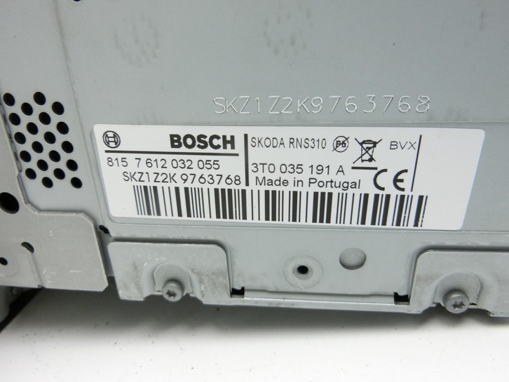 Skoda Superb 3T5 08-13 Autoradio CD-Player Navigationssystem Amundsen RNS310 Skoda Superb 3T5 08-13 21.01.2011... Bild 6