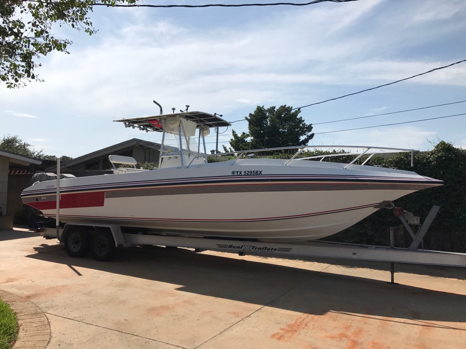 31 Fountain Tournament Edition center console No Reserve