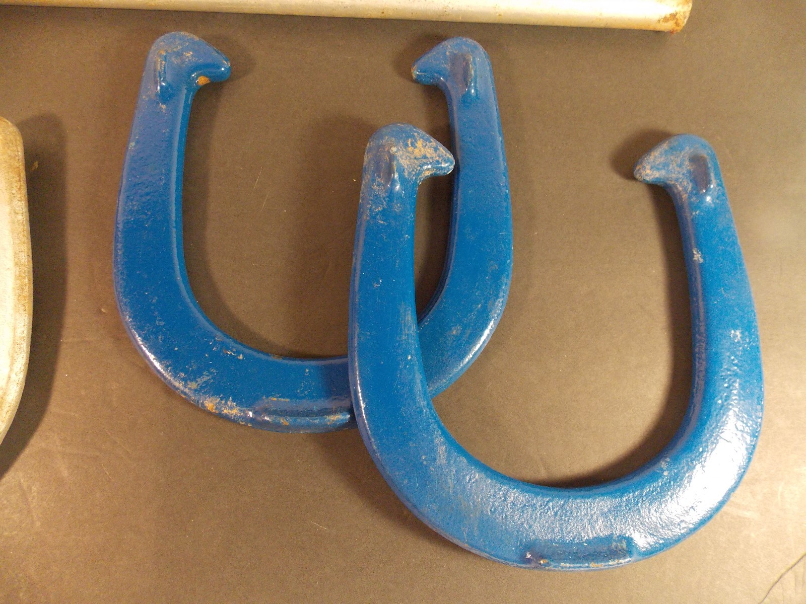ROYAL St Pierre Worcester MA Set of 4 Royal Vintage Pitching Horse Shoes /Stakes