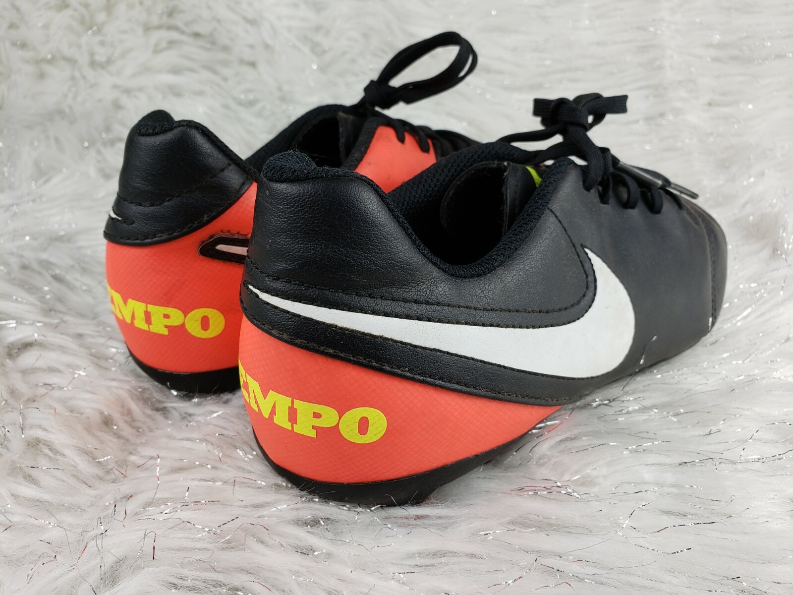Nike TIEMPO Rio III FG (819195-018) Youth Size US 5.5Y EUR Nike TIEMPO Rio III FG (819195-018) Youth Size US 5.5Y EUR
