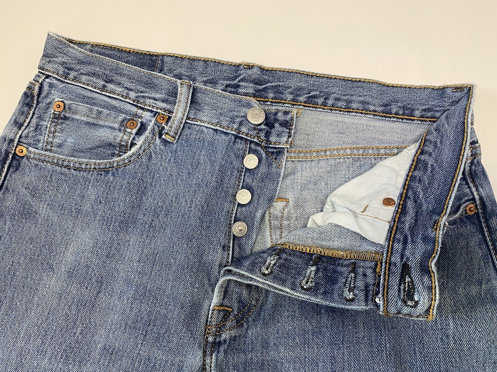 Джинсы Levis 501 Jeans Size 32 X 32 