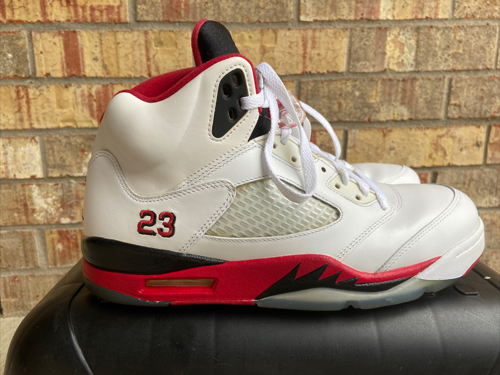 red & white 5s