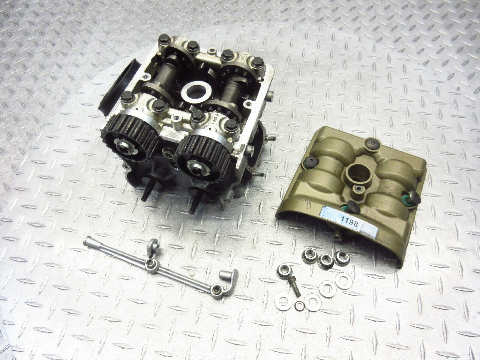 hi00373ページ 2009 07-13 Ducati 1198 1198S Superbike OEM Front Horizontal