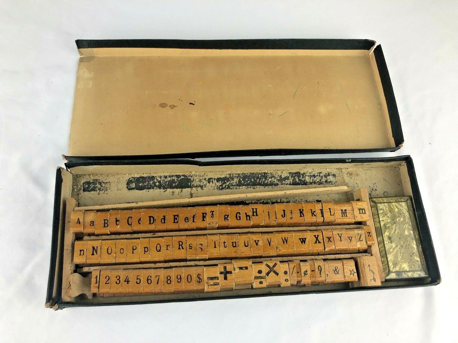 VINTAGE WOOD ALPHABET(UPPER&LOWER CASE) & #s STAMP SET