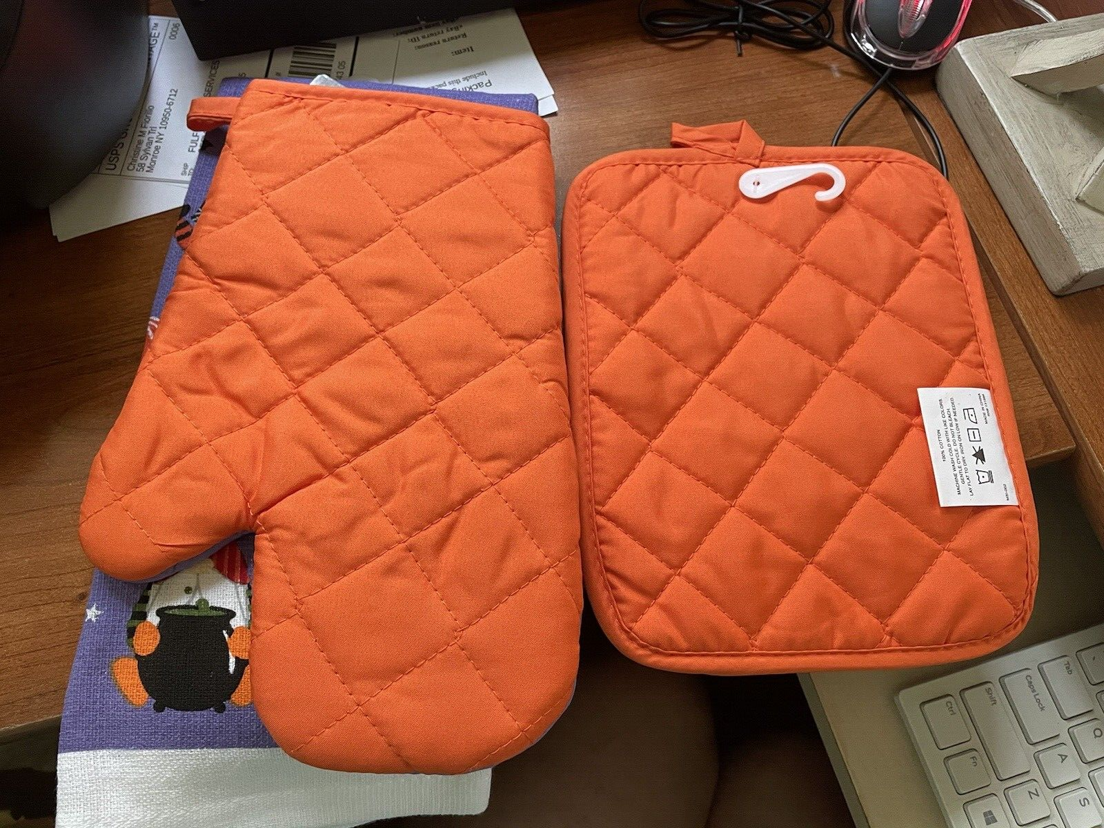Gnome Printed Halloween Oven Mitt Pot Holder Dish Towel Trick or Treat 3 PC~NWT!