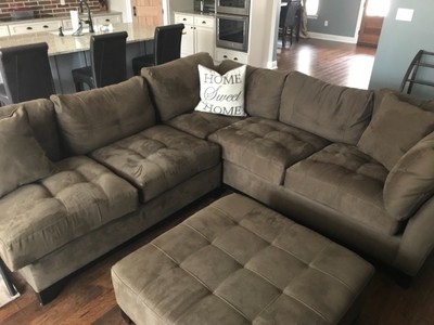 Rooms To Go Chocolate Two Piece Sectional Sofa With Ottoman Ebay