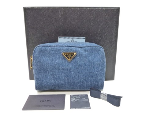 PRADA デニムポーチ INA175 PRADA(プラダ)のデニムポーチを買取入荷致しました！！｜2025年