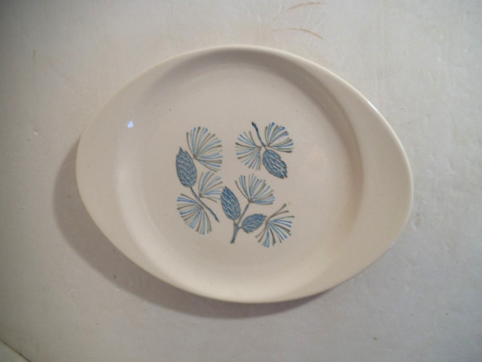 2 Vintage Stetson Marcrest Pottery Blue Spruse Oval Relish Trays Pine Cone