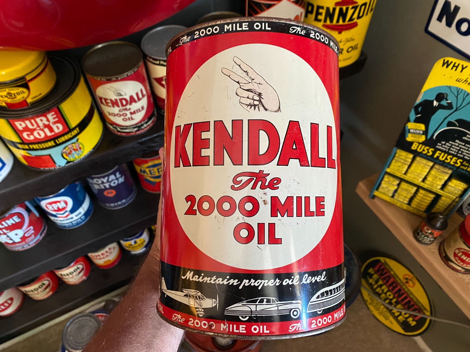 VINTAGE 5-QUART~ KENDALL- THE 2000 MILE MOTOR OIL CAN~ NO