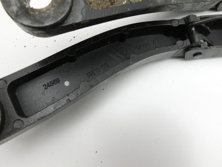Jeep Compass II 17-21 2x Scheibenwischer Wischarm Vorne Jeep Compass II 17-21 12.03.2019 89813-772 24569 gebraucht Vorschau 5
