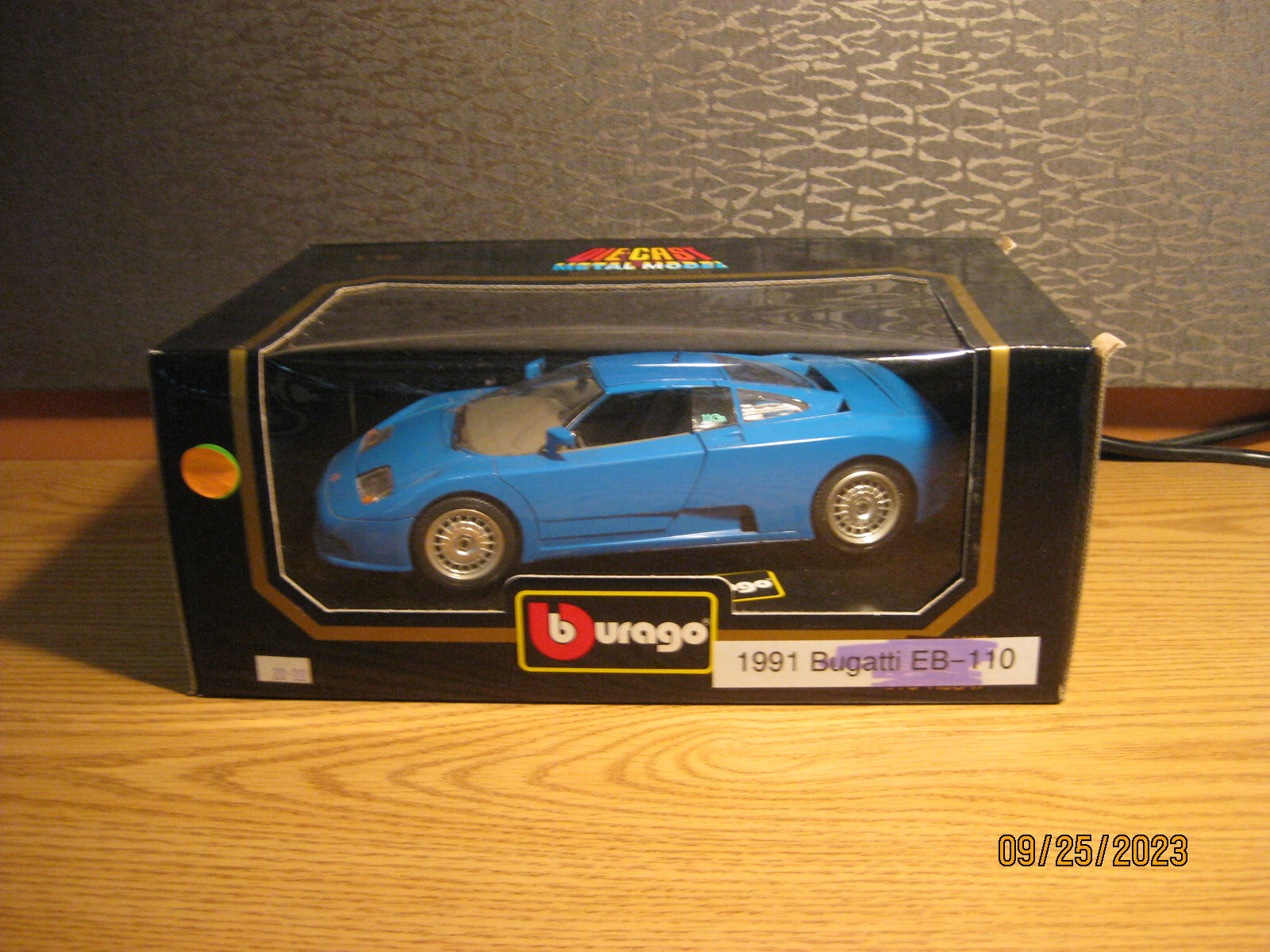 1/18 ブラーゴ Bugatti EB110 1991 s-l400.jpg