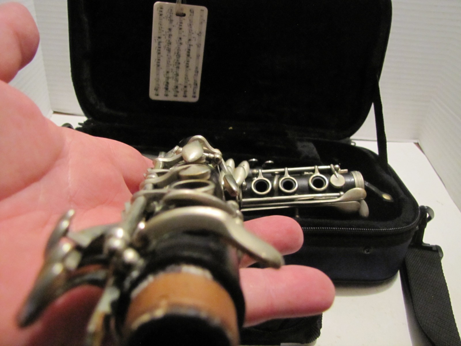 VINTAGE MARCEL DELEAU WOOD CLARINET FRANCE IN SOFT CLOTH CASE USED READ