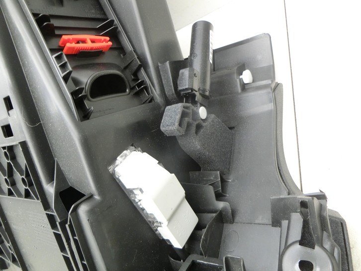Peugeot 508 I 8D 14-18 Handschuhfach Peugeot 508 I 8D 14-18 01.06.2017 9686450877 gebraucht Vorschau 6