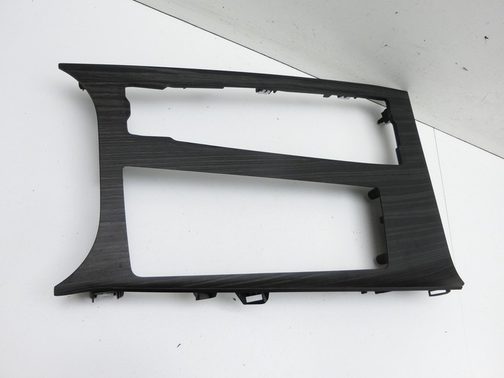 Peugeot 508 II 18-23 Blende Innen Einbaurahmen für Mittelkonsole Peugeot 508 II 18-23 16.07.2019 98244282ZD gebraucht Bild 2