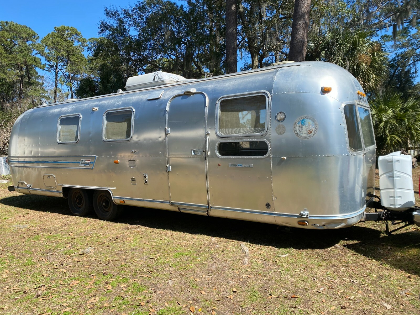 1975 Airstream Land Yacht Sovereign 31' Used Airstream Sovereign 31
