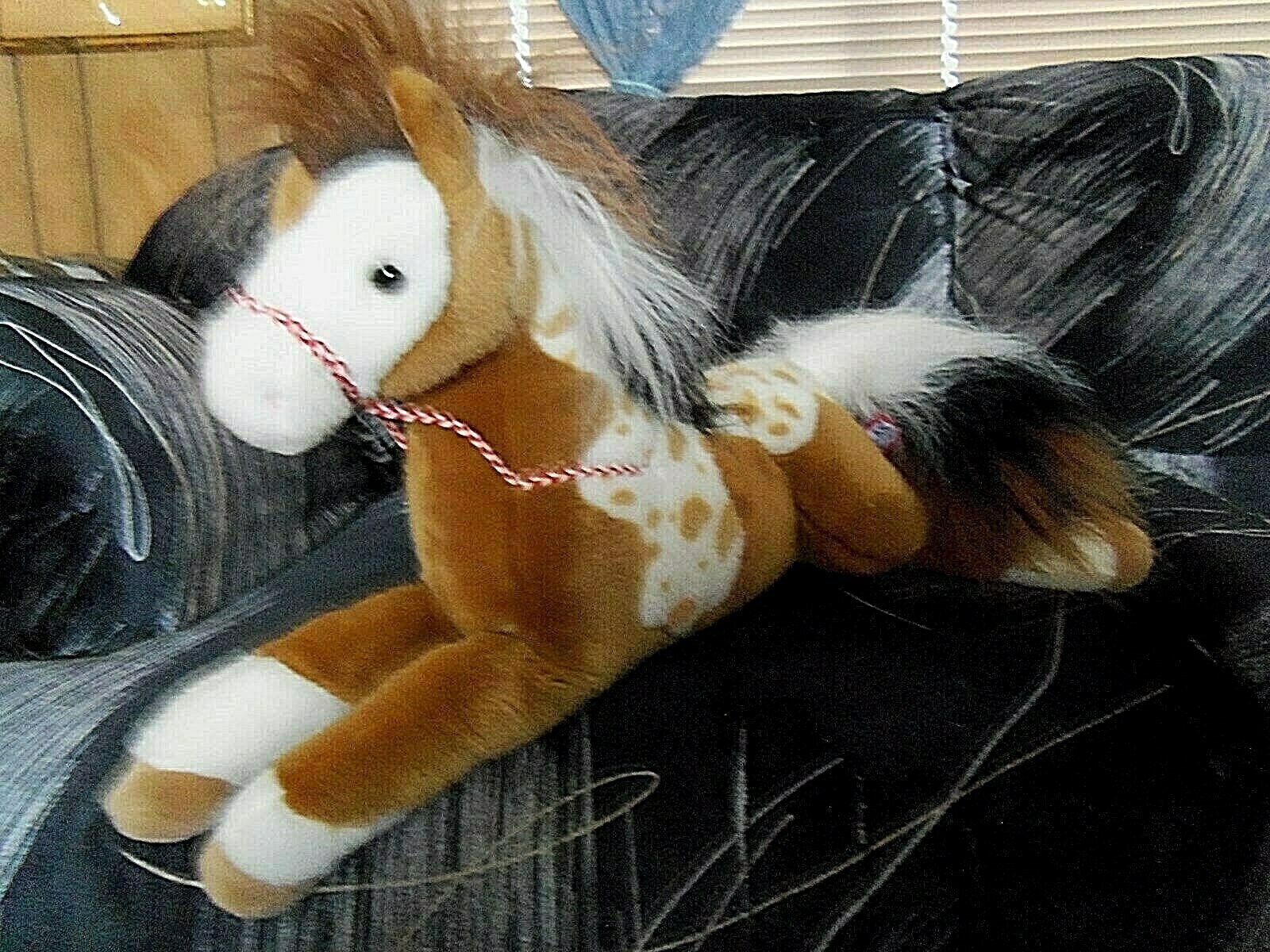 Melissa & Doug plush stuffed brown Pinto Apalossa 18