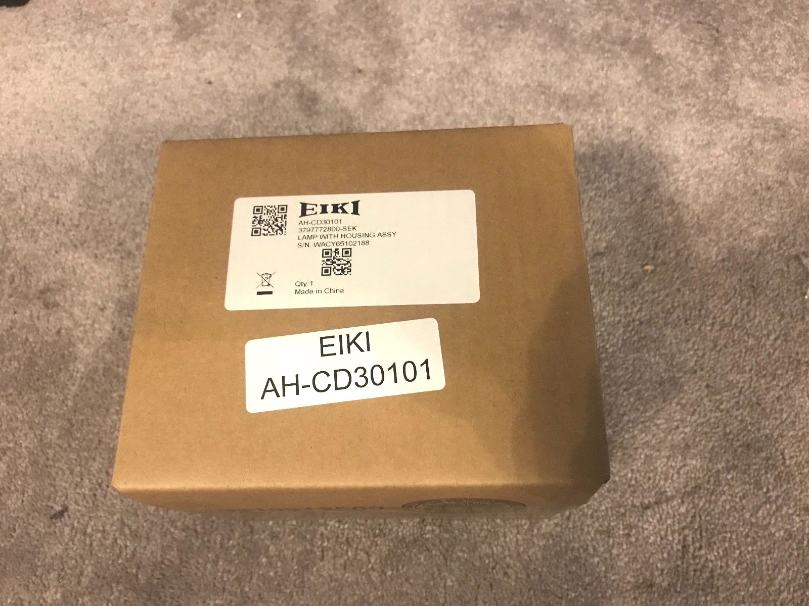 OEM Eiki AH-CD30101 Projector Lamp Module for EIP-UHS100 Large Venue Projectors