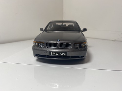 BMW 745i Sedan Silver ミニカー 1/18 Kyosho 1:18 BMW 745i E65 - Kyosho [Unboxing] - YouTube