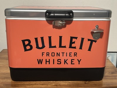 BULLEIT FRONTIER WHISKEY BOURBON ICE COOLER ICE CHEST MAN CAVE DECOR DISPLAY