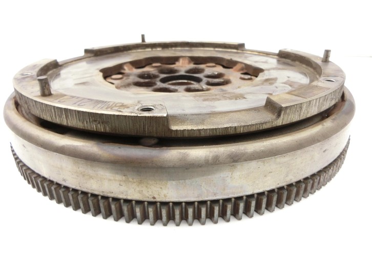 BMW F45 218d 14-18 2,0d 110KW B47C20U0 Zweimassenschwungrad Schwungrad BMW F45 218d 14-18 21.09.2017 8600215... Vorschau 5