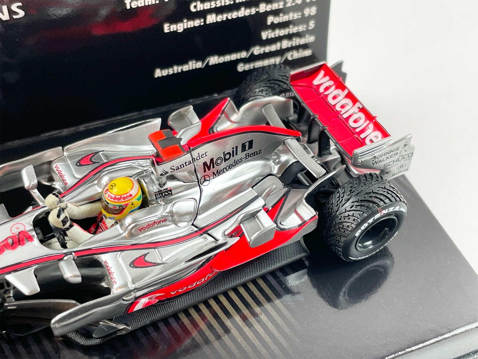 McLaren F1 MP4-23 #22 Lewis Hamilton Brazil 2008 World Champion 1:43 MINICHAMPS