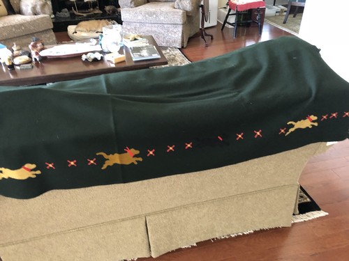 Wool Blanket with Yellow Lab Black Lab by Chandler 4 Corners Laura Megroz