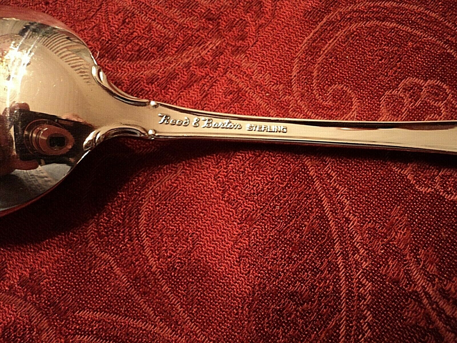 Reed & Barton HAMPTON COURT Sterling Oval Soup / Dessert spoon 6 3/4