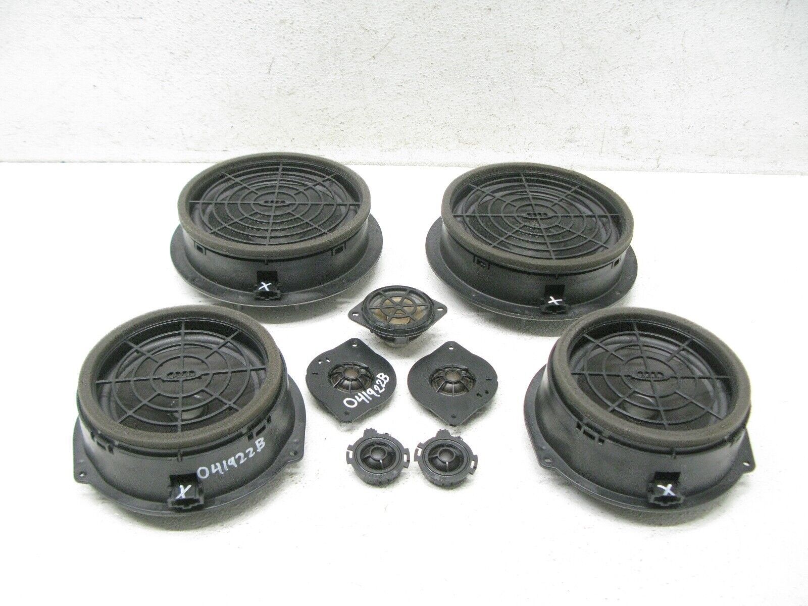09-17 AUDI 8R Q5 SQ5 SONAVOX SPEAKER SET LEFT RIGHT REAR FRONT OEM 041922B 09-17 AUDI 8R Q5 SQ5 SONAVOX SPEAKER SET LEFT RIGHT REAR FRONT OEM 041922B