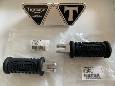 Triumph America/Speedmaster 865 NEW Rear Footrest Pair Logo T2081043/T2081044