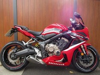 HONDA CBR 650R* ONE OWNER FROM NEW * 7800 MILES * JUST HAD TYRES AND PADS *