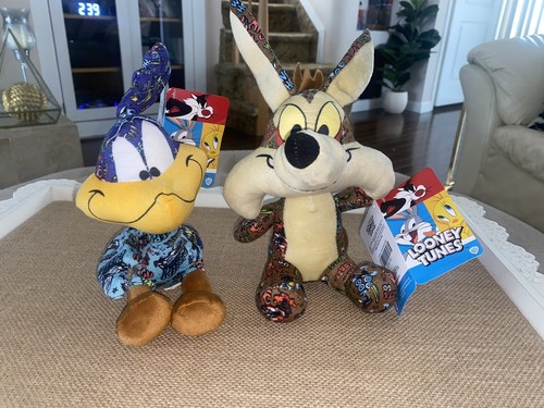 LOON TUNE 玩具　アメリカ Taz on Scooter Six Flags Winner Plush 2001 Looney Tunes