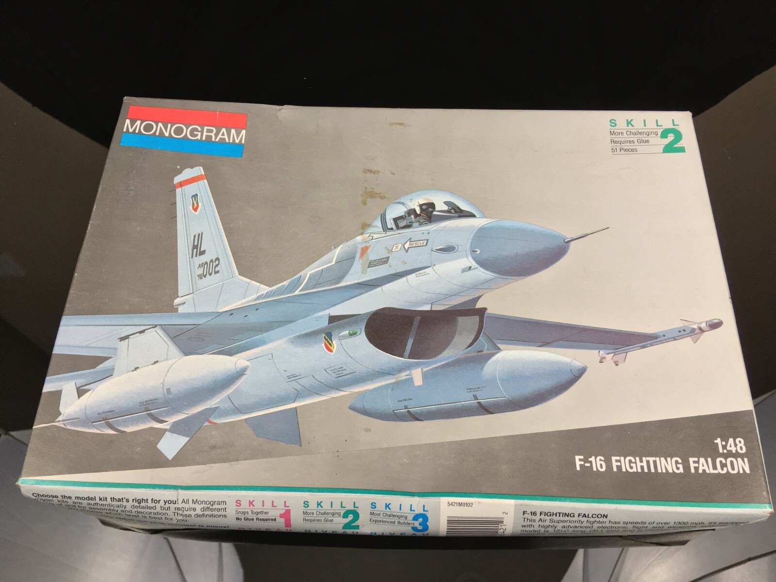 モノグラム　F-16 FIGHTER Monogram 1:48 F-16 Air Force Fighter Kit Review - YouTube