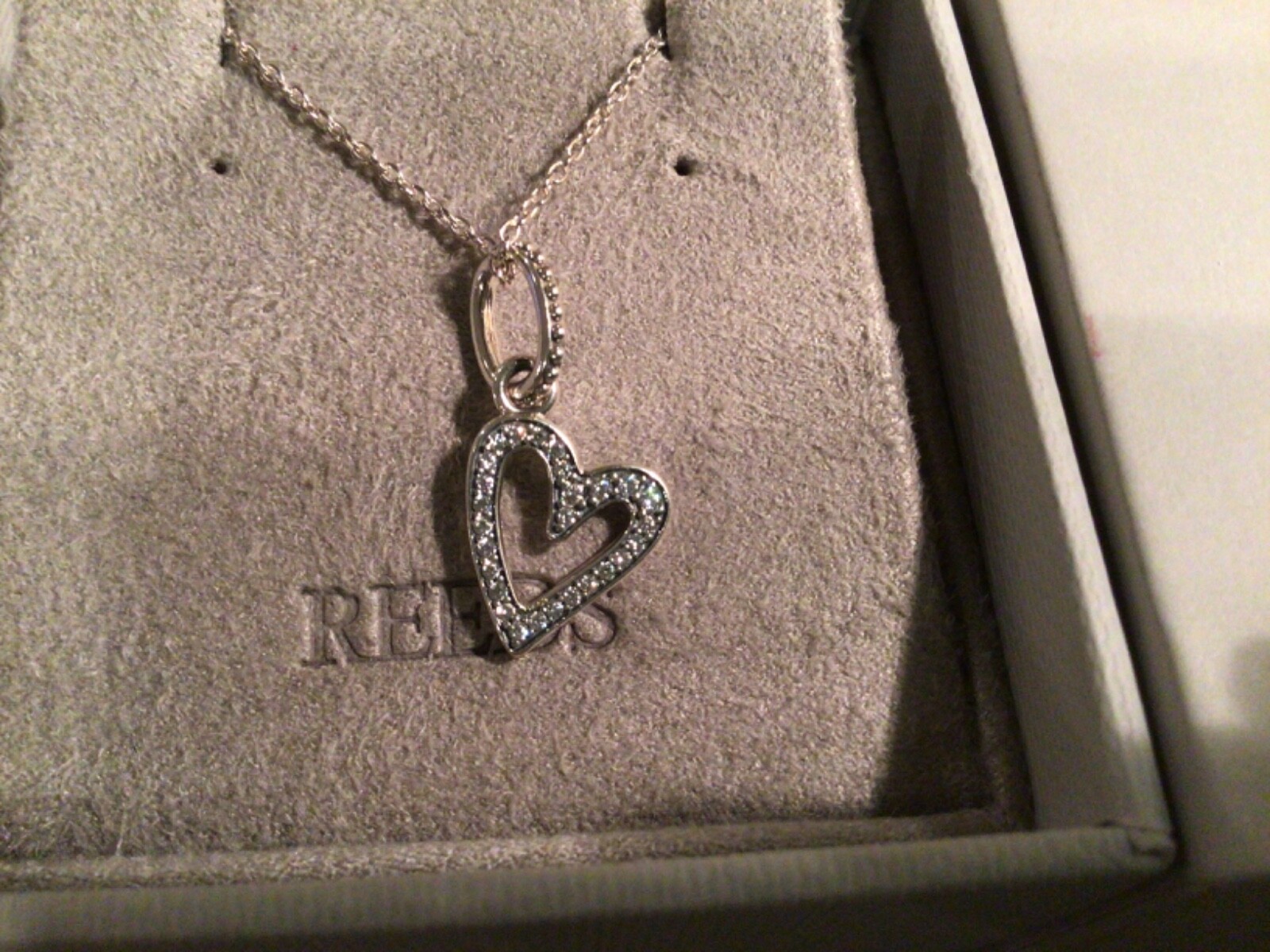 NEW Authentic PANDORA 925 Sparkling Freehand Heart Pendant